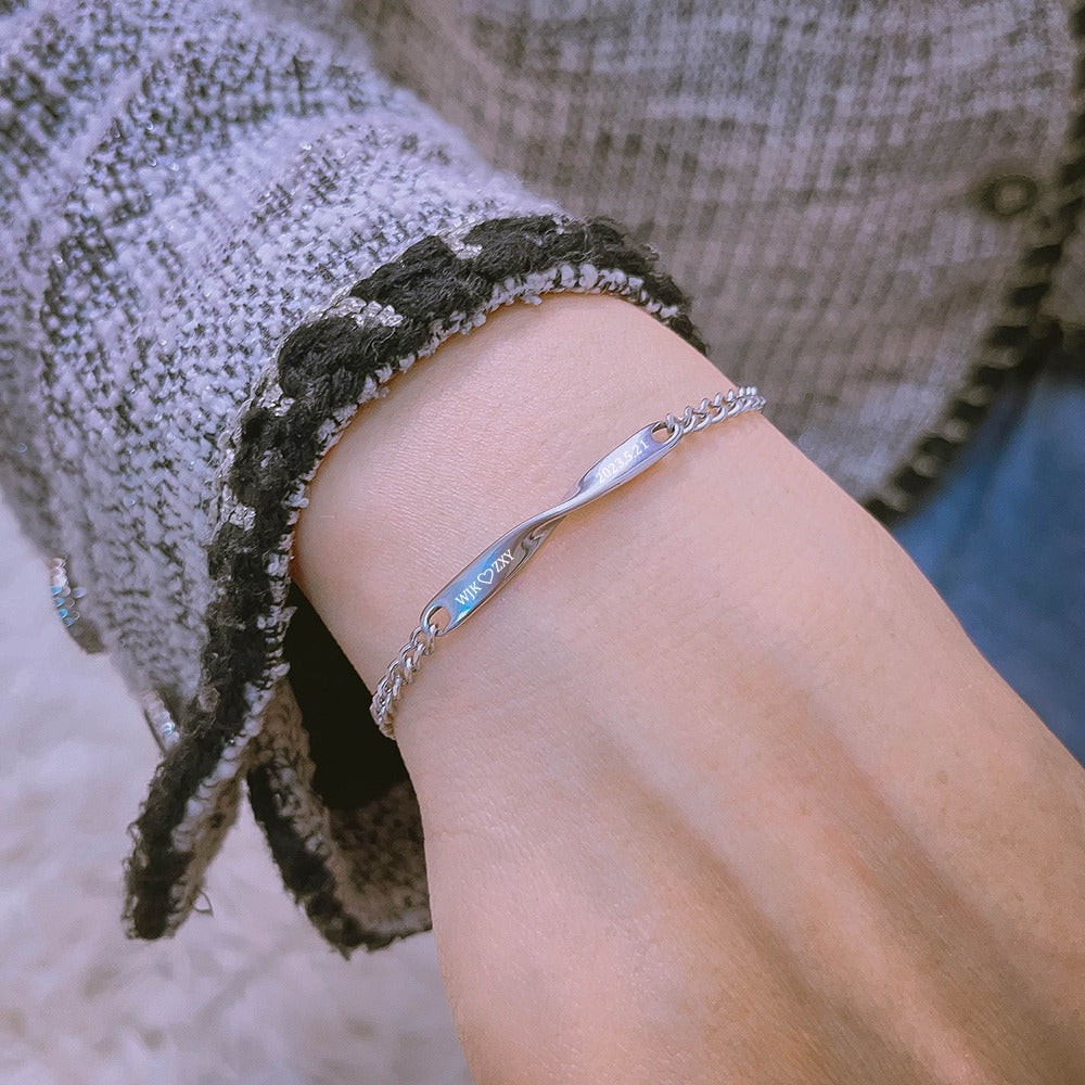 Armband-Set mit Infinity-Gravur