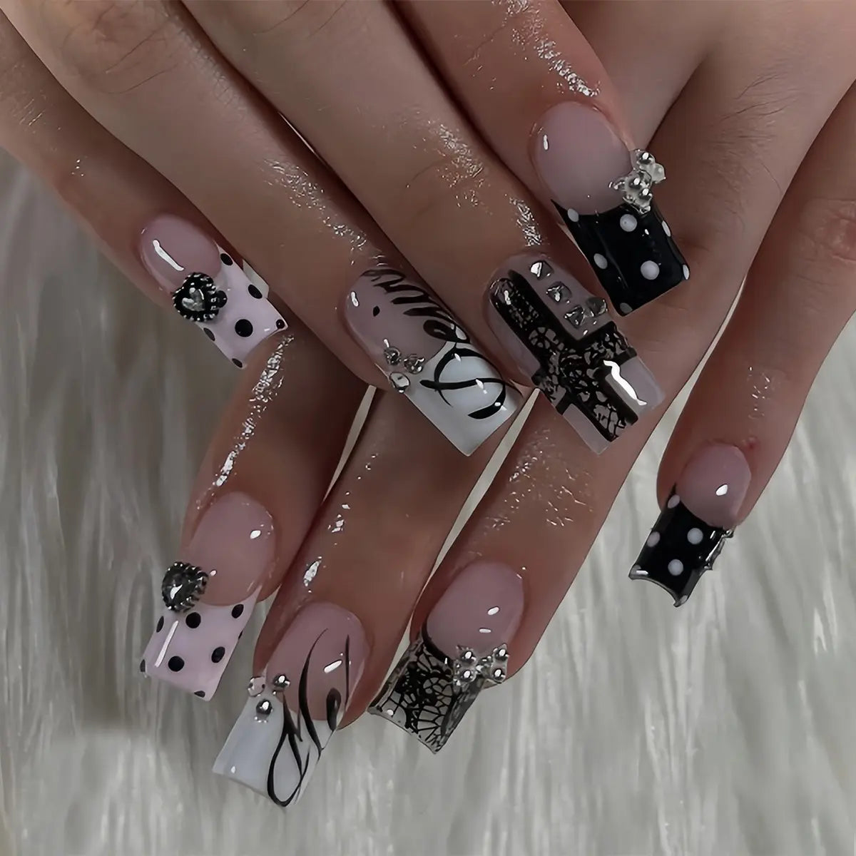 24-Piece Square Press-On Nails with Black Polka Dots and Rhinestone Accents [YQT:ULO-260918-003:153bd92a4a3f1303]