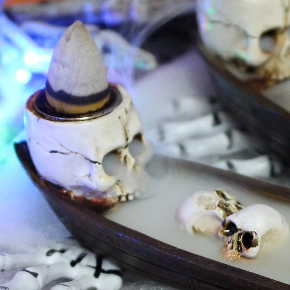 Skeleton Fishing Boat Incense Burner with Skull Details and Backflow Smoke Effect [YQT:ULO-260924-004:ea04602a6a66206a]