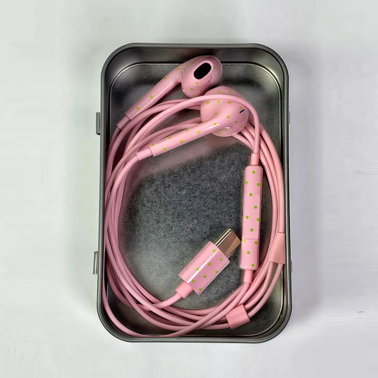 USB-C Wired Earbuds with Star and Polka Dot Designs in Multiple Colors [YQT:ULO-260916-008:d208fd89bd32fe2b]