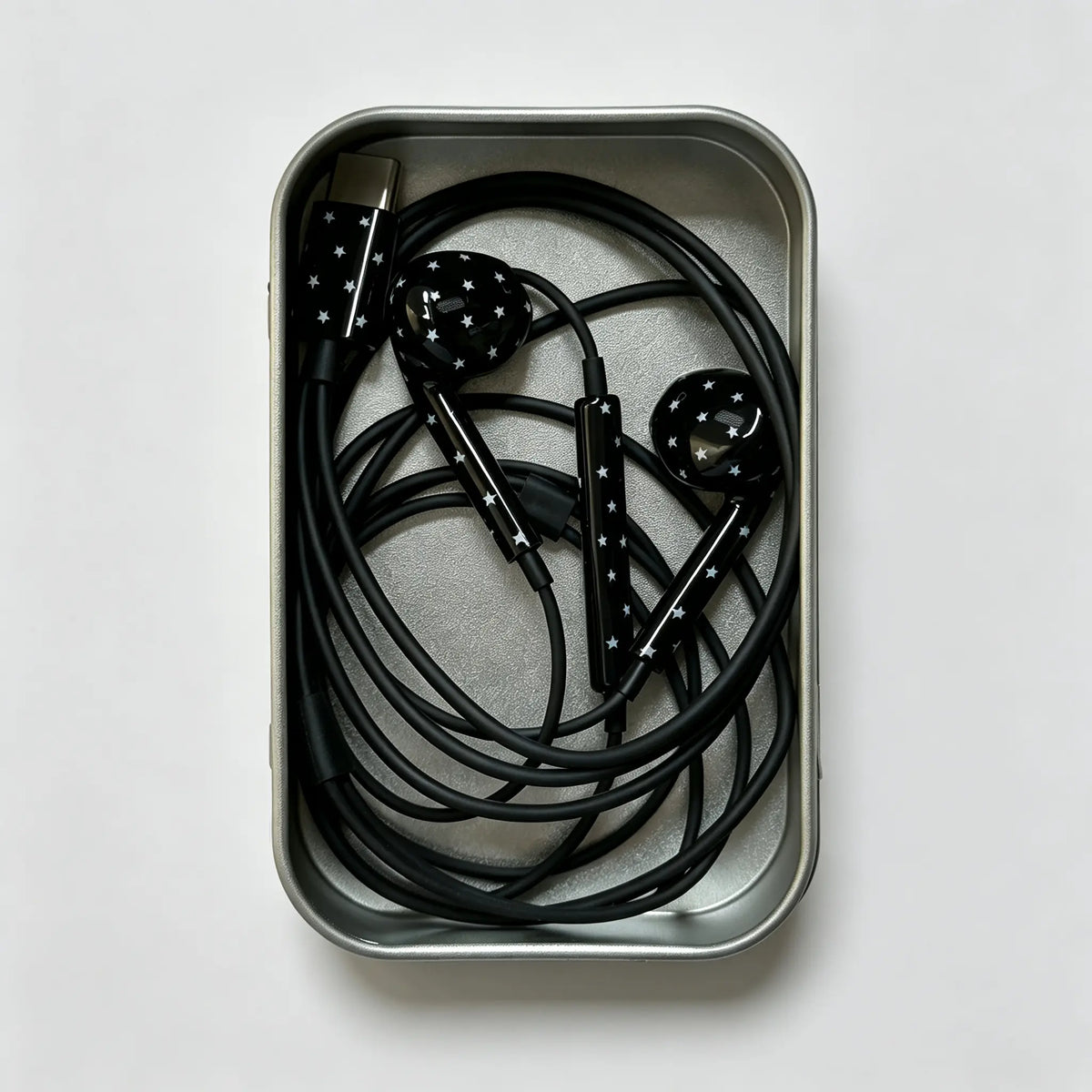 USB-C Wired Earbuds with Star and Polka Dot Designs in Multiple Colors [YQT:ULO-260916-008:00f4508a7c56a7ac]