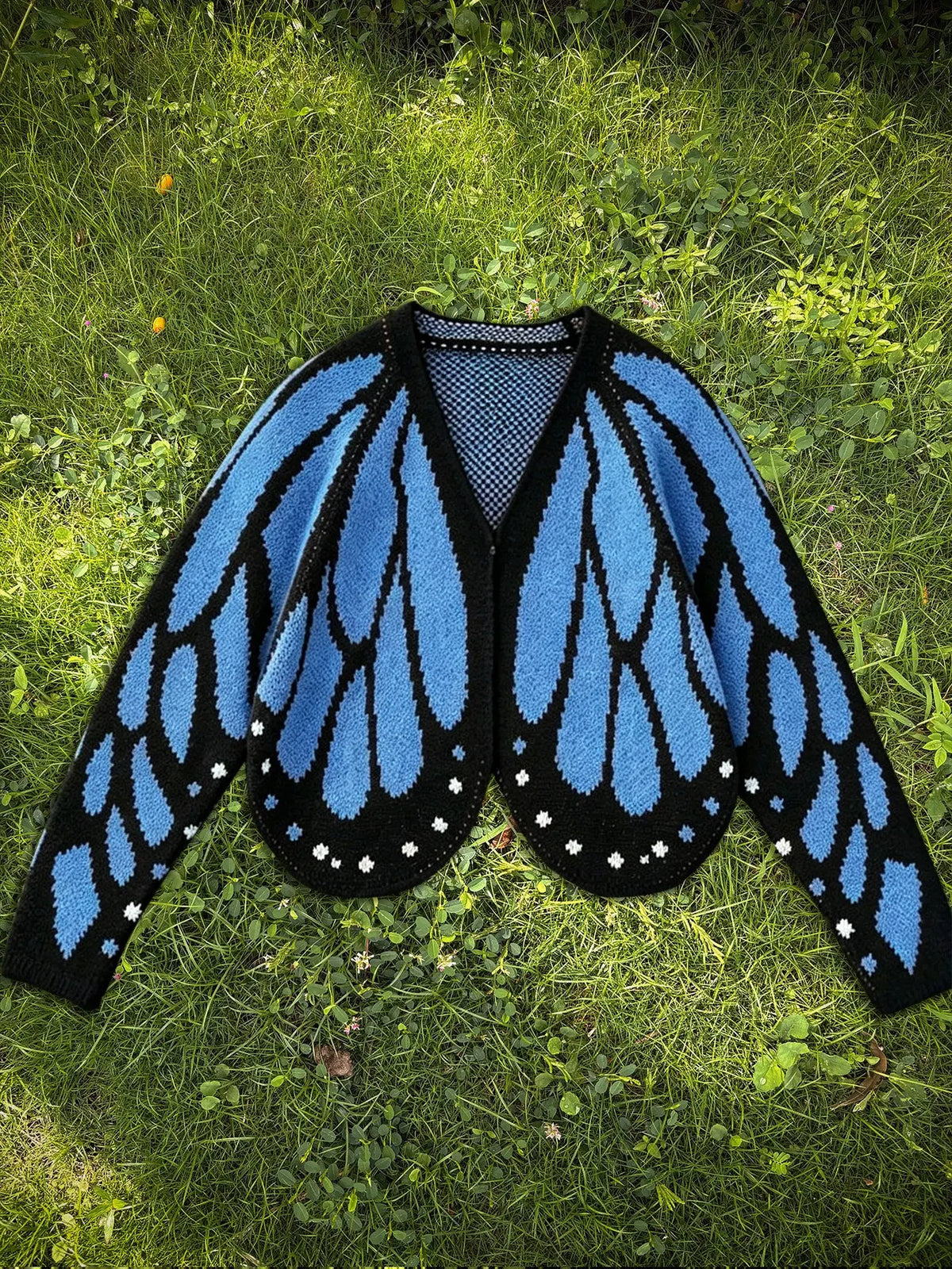 Women's Butterfly Wing Knit Cardigan with V Neck and Long Sleeves [YQT:ULO-260922-003:6f1e75141219ba9e]