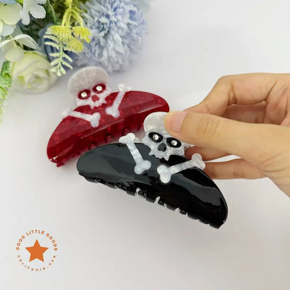 Halloween Claw Hair Clips with Horror Faces, Ghosts and Novelty Designs [YQT:ULO-261008-003:b6e4d2db24794d6f]