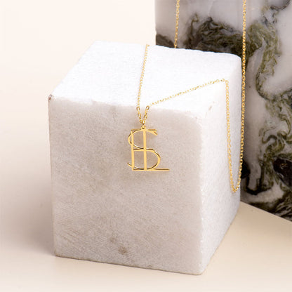 💗Collier personnalisé avec logo et nom au design unique.